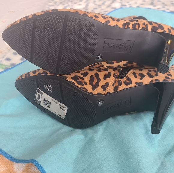 Brand new! Style&Co cheetah print high heel boots. Size 6 - Picture 11 of 12